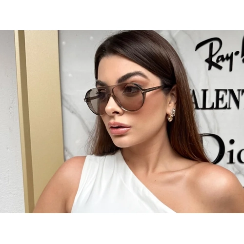 Tom Ford TF1023 93E Gri Fotokromik Unisex Pilot G�ne� G�zl���