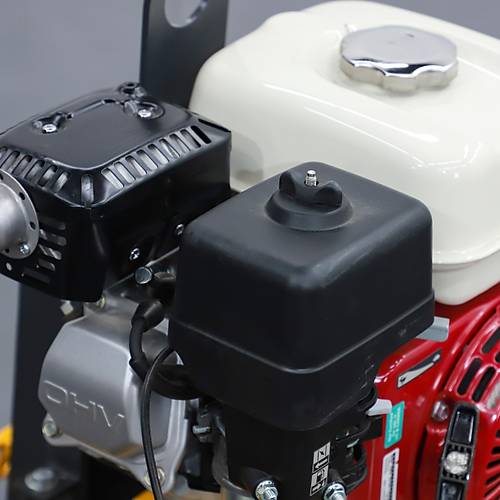 70'lik Honda Motorlu 5.5 HP Perdah Makinesi (Helikopter)