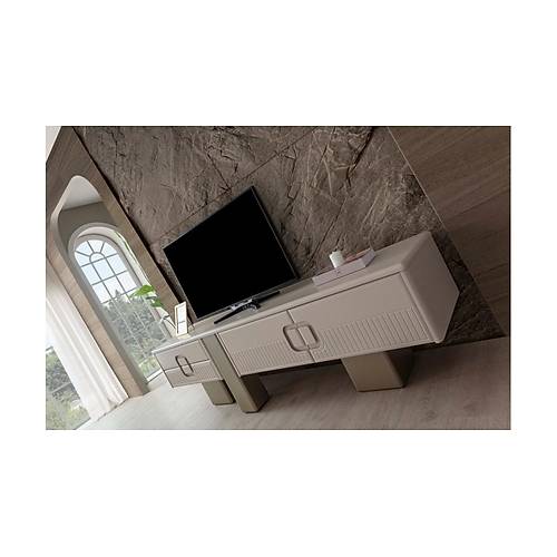 Efrain-USL Tv �nitesi
