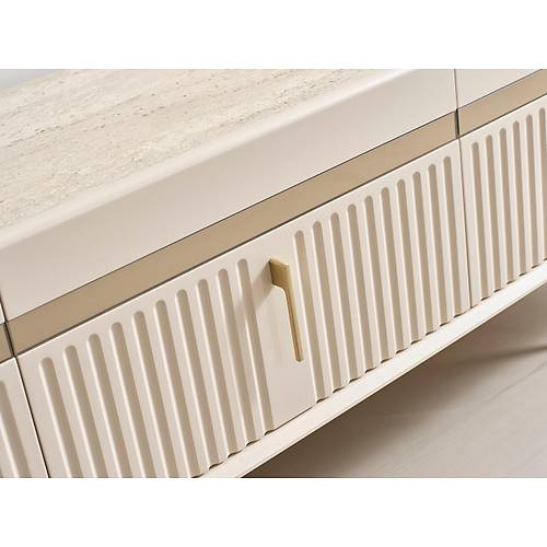 Yvonne-ON Tv �nitesi