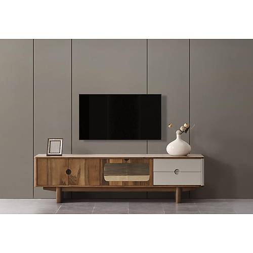 Manola-PE Tv �nitesi