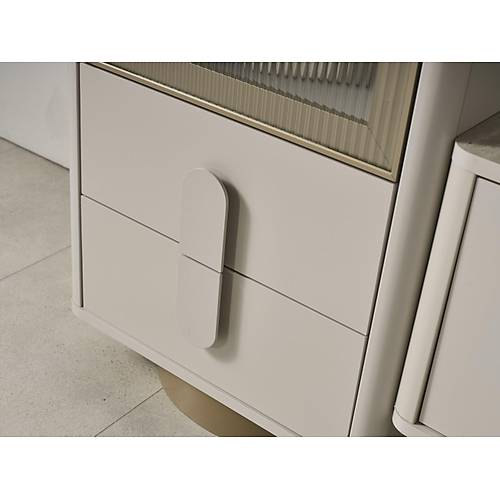 Louvre-AYV Tv �nitesi