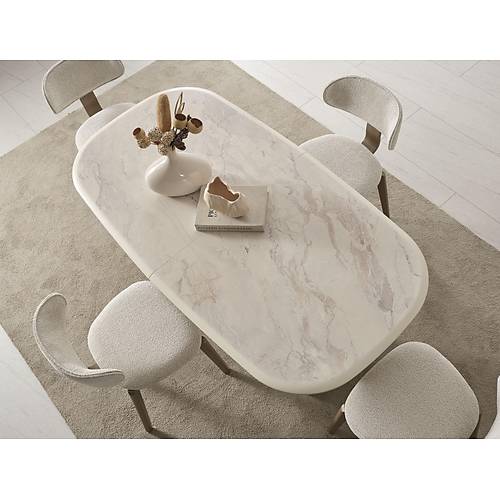 Lotmen-L�ON Yemek Odas�