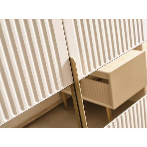 Yvonne-ON Yatak Odas�