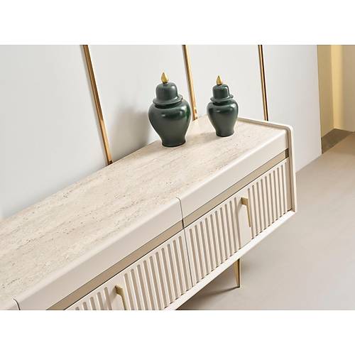 Yvonne-ON Tv �nitesi