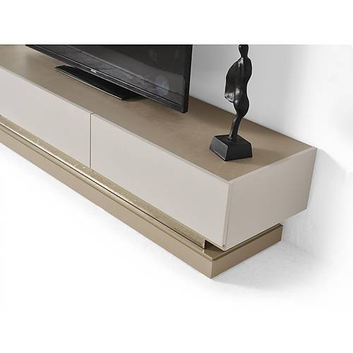Ellera-�L Tv �nitesi