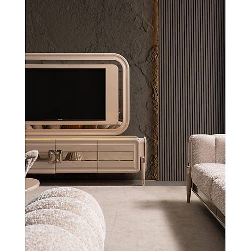 Prada-ROO Tv �nitesi