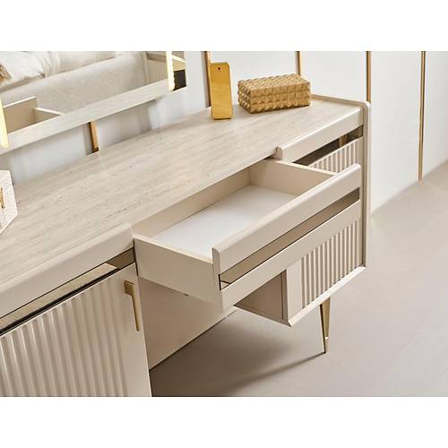 Yvonne-ON Yatak Odas�