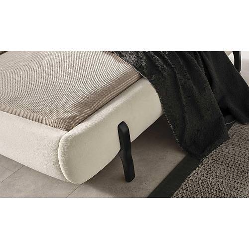 Nowmen-L�ON Yatak Odas�