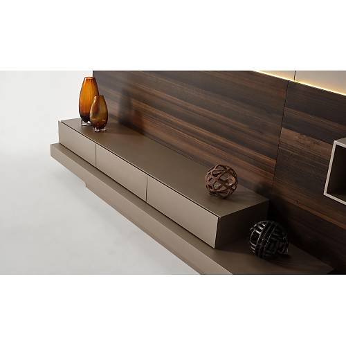 Lassioni-� Tv �nitesi