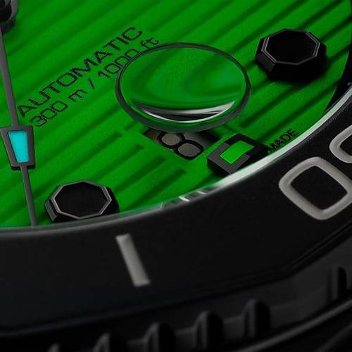 TAG Heuer Aquaracer Nightdiver WBP201D.FT6197 Erkek Kol Saati