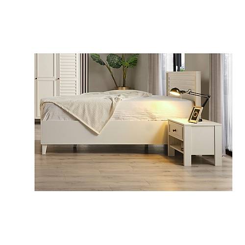 �nci Bedstead