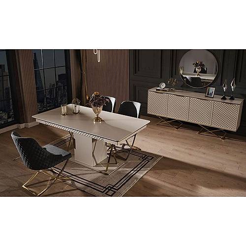 Ven�s Plus Dining Room