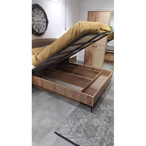 �lke Bedroom 6 Door