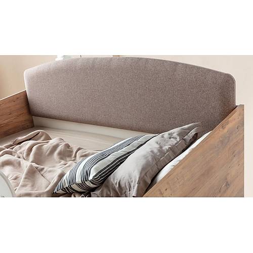 �isa Montessorie Bedstead