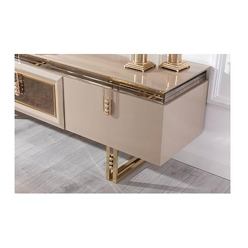 Gucci Luxury Dining Room