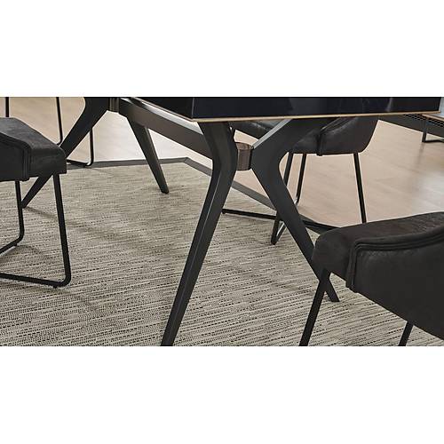Eyl�l Dining Room