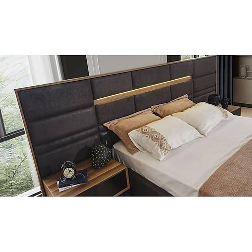 Eylul Bedstead with Base
