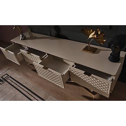 Ven�s Plus Dining Room