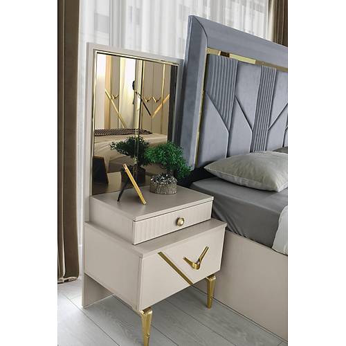 Kosova Bedroom