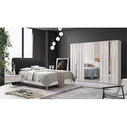 Linens Bedroom - Sliding Door