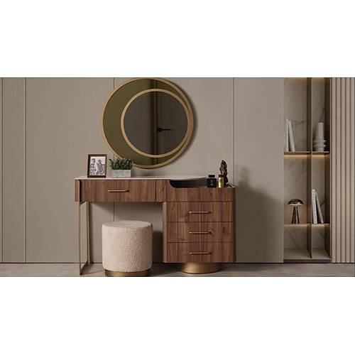 Regnum Bedroom