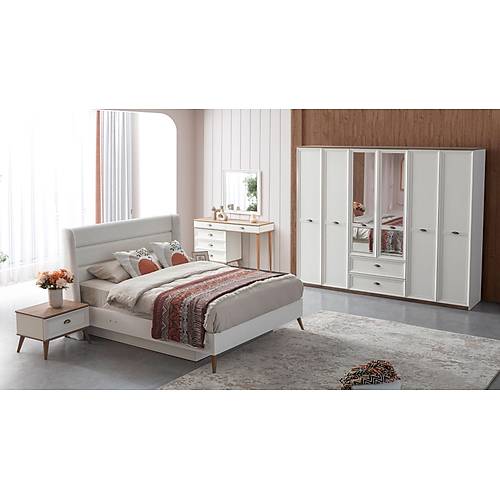 Ada Plus Bedroom