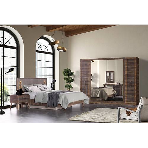 Vintage Bedroom - 6 Door