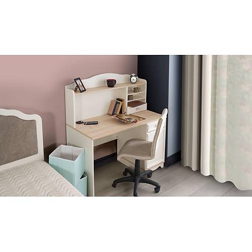 Pearl Teen Room