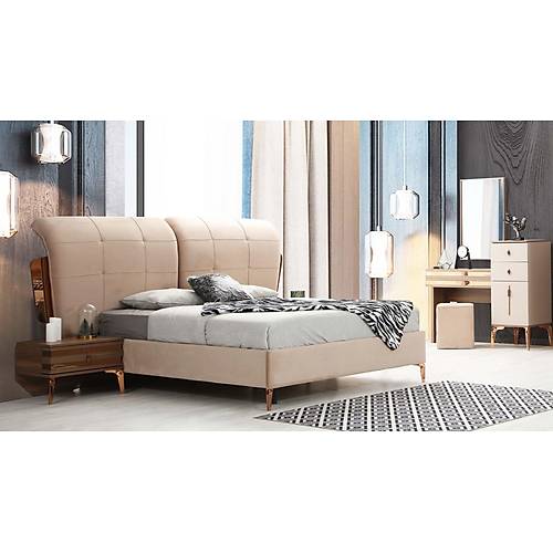 Luca Bedroom