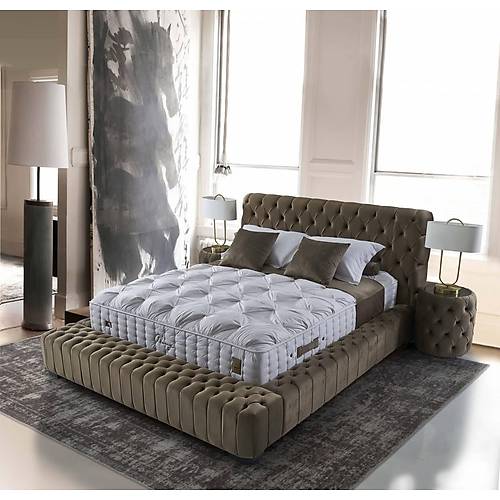 Plumy Arya Bed Set