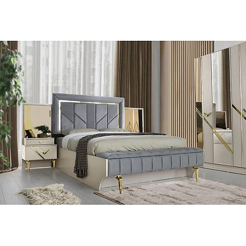 Kosova Bedroom