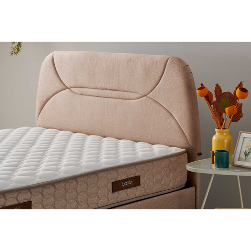 Oviedo Bed Set