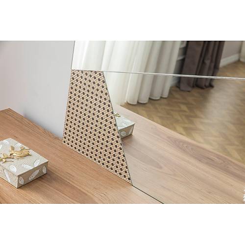 �lke Bedroom 6 Door