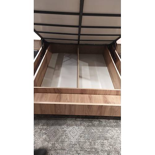 �lke Bedroom 6 Door