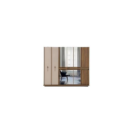 Luca Bedroom