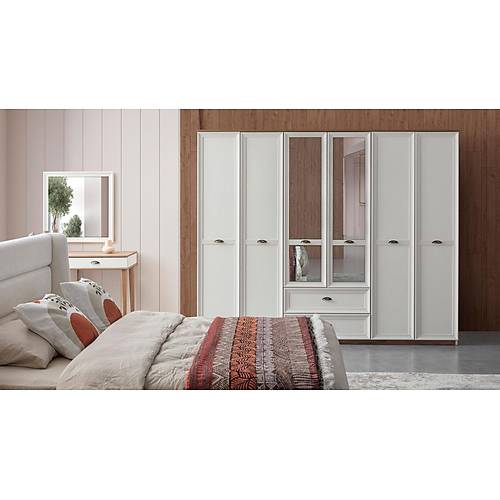 Ada Plus Bedroom