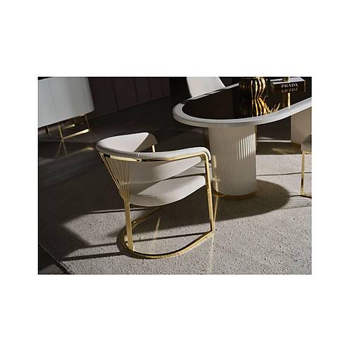 Gucci Lux Ecru Table Ultra Chair Set