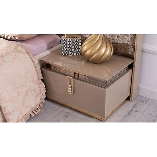 Gucci Luxury Bedroom