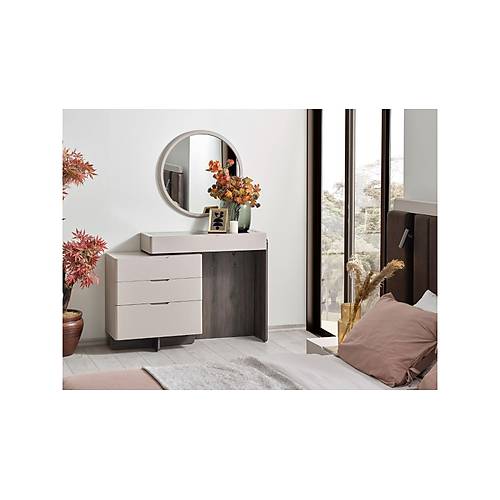 Lukka Plus Bedroom