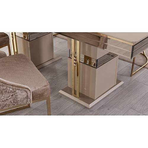Gucci Luxury Dining Table Set