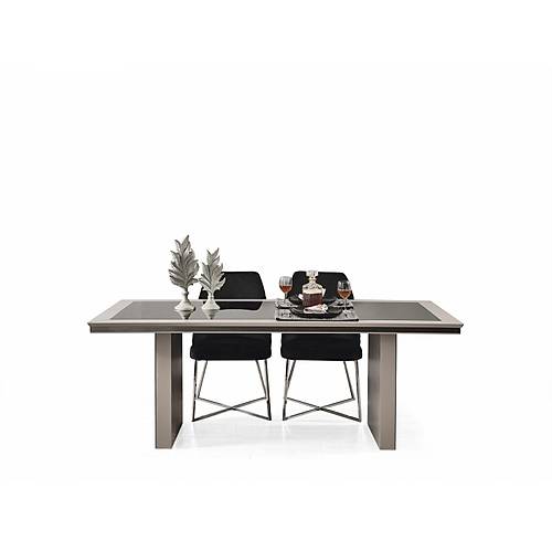Metalica Lux Dining Room