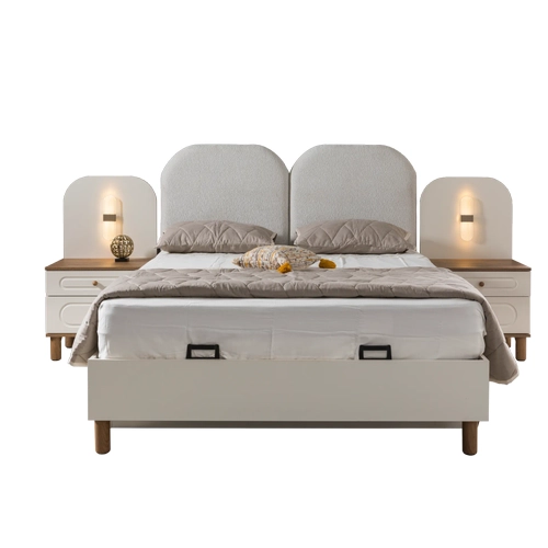 Linda Bedroom