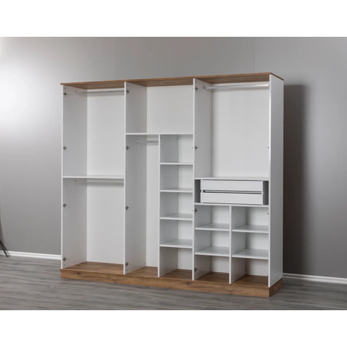 Kopera Bedroom