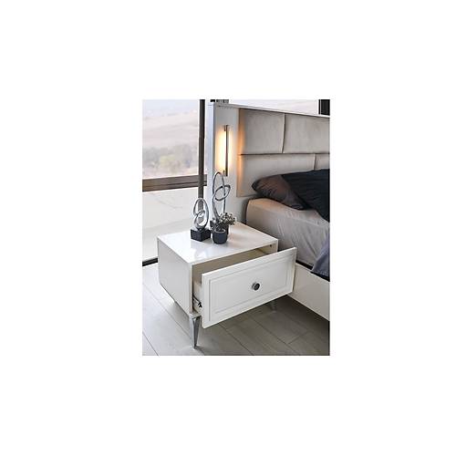 Viyana  Bedroom- 6 Door