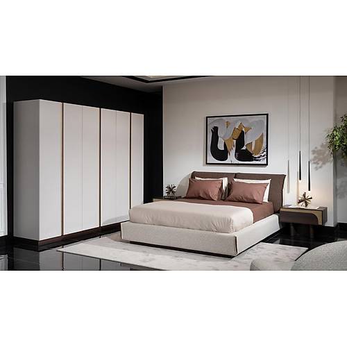 Le Mans Bedroom