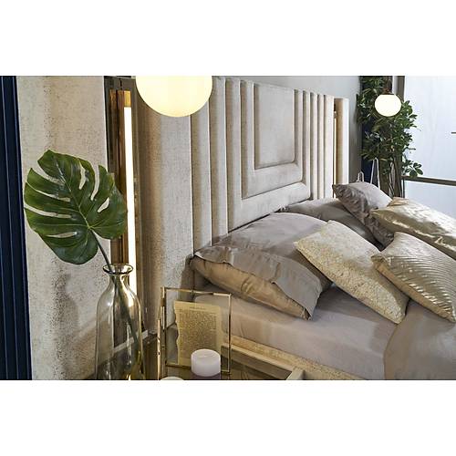 Felix Bedstead with Base