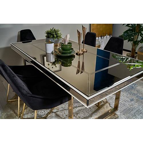 Diamond Lux Dining Room