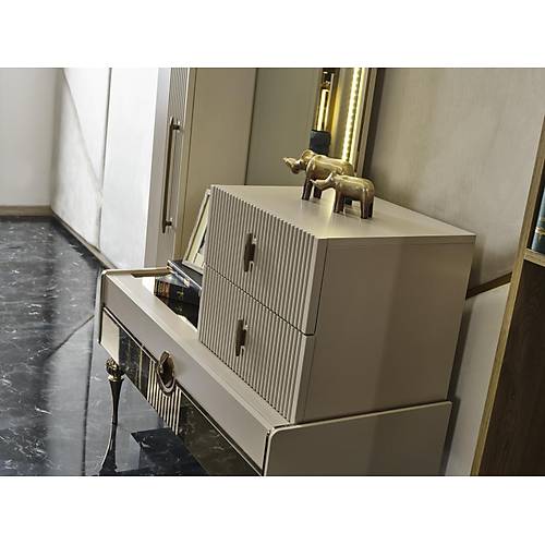 Hera Dresser and Mirror