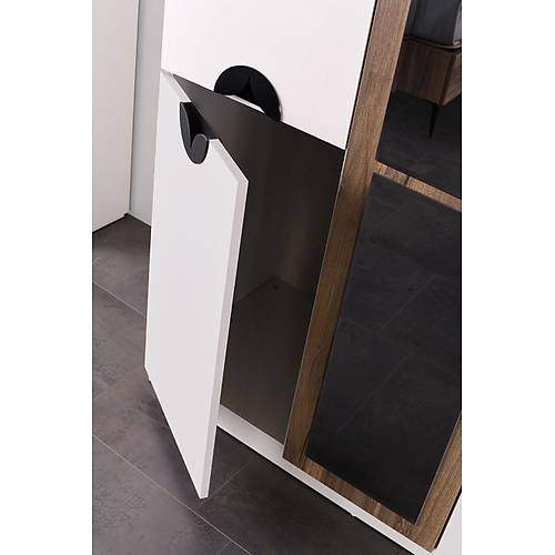 Soft Wardrobe - 3 Door